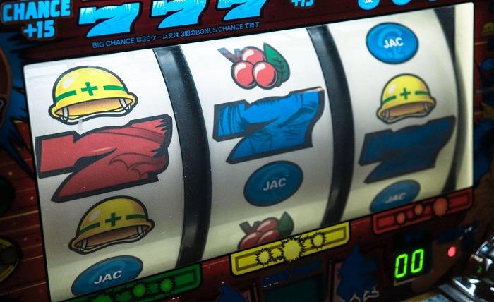 Know About The Functions Of Web Slot Games